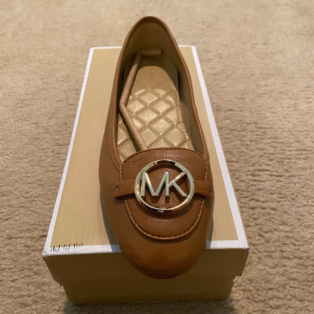 Brand New Michael Kors Brown Leather Flats